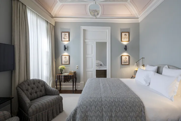 Rooms - Deluxe Rooms - Deluxe
